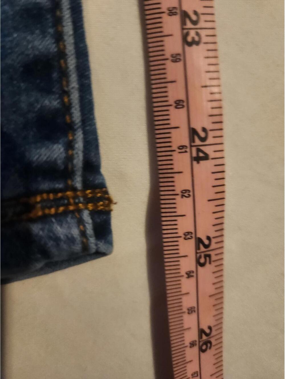 SO pull on Jeans. Girls Size 14. 25 inch inseam. Stretchy and comfortable - Picture 3 of 4